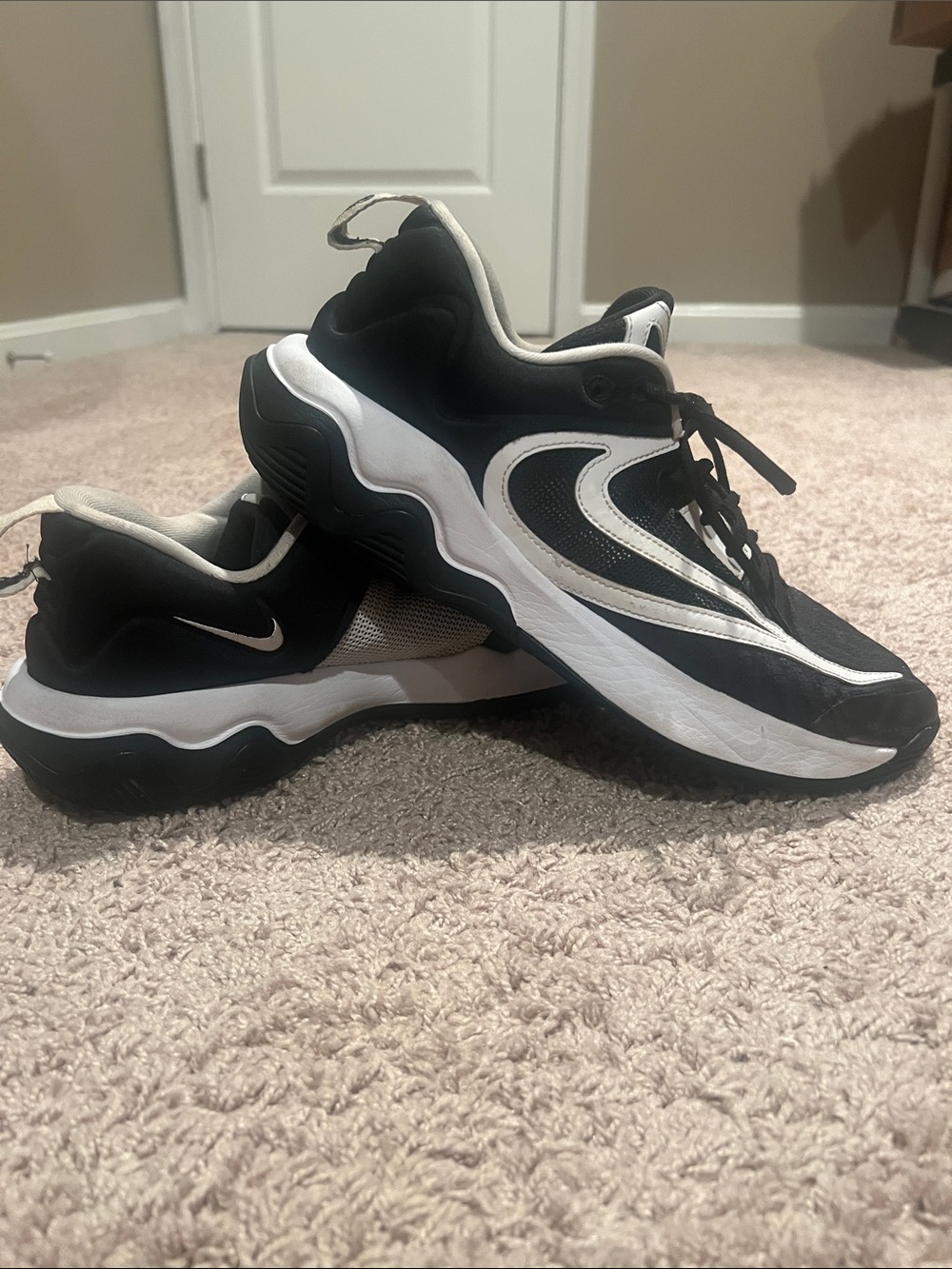 Nike Men’s Basketball Shoes